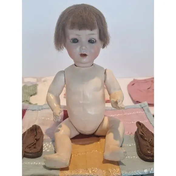Antique German Bisque Head Doll Schoen Halbig S&H PB 4/0 w Clothing - Picture 2 of 13